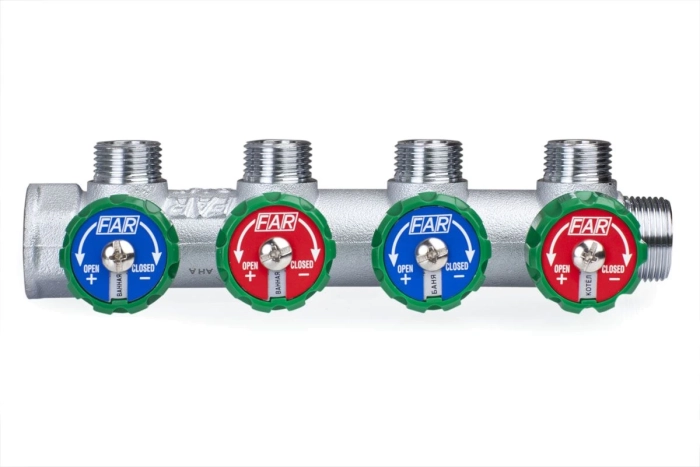 Коллектор распределительный FAR 3/4, проходной, хромированный, 4 отвода 1/2 плоское уплотнение  