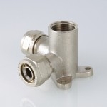 Valtec Водорозетка обжимная проходная 20х1/2  