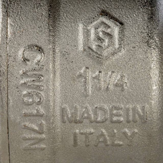 Кран шаровой STOUT муфтовый полнопроходной (бабочка) 1 1/4  