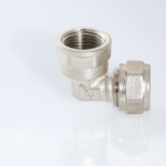 Valtec Угольник обжимной с переходом на вн. р. 26х1  