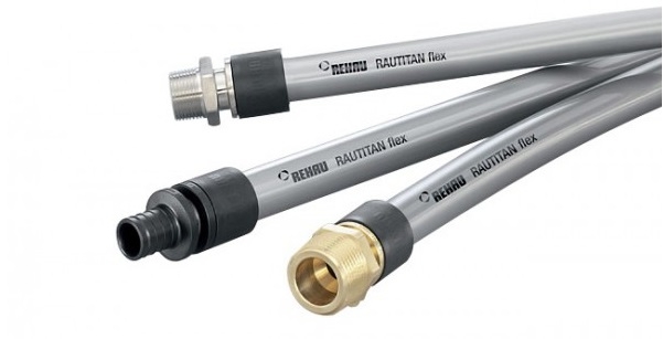 Rehau Универсальная труба RAUTITAN flex 20x2,8, прям.отрезки 6м  